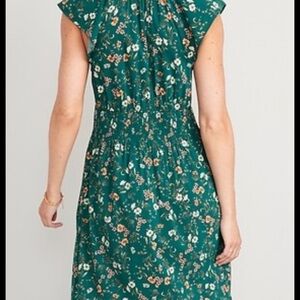 Old Navy Green Floral Dress